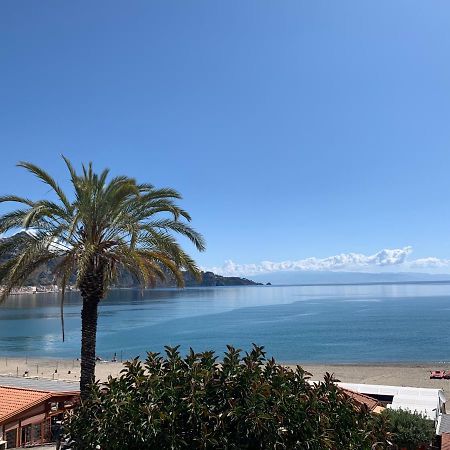 Appartamento Taormina Giardini-Naxos Exterior photo